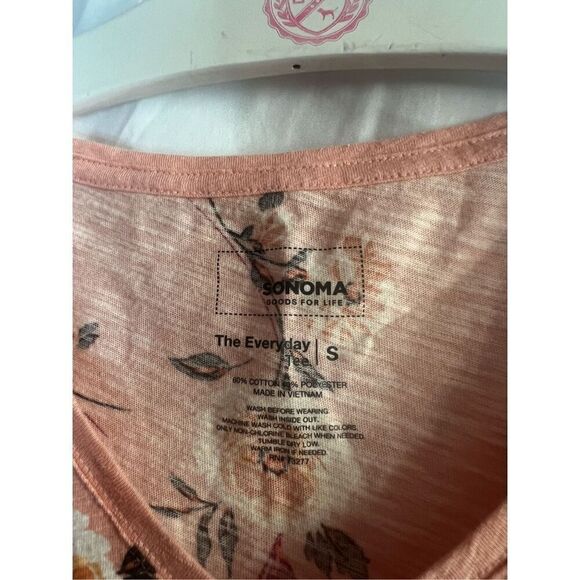 Sonoma The Everyday Tee Orange Floral Shirt Woman’s Size Small - Picture 4 of 5